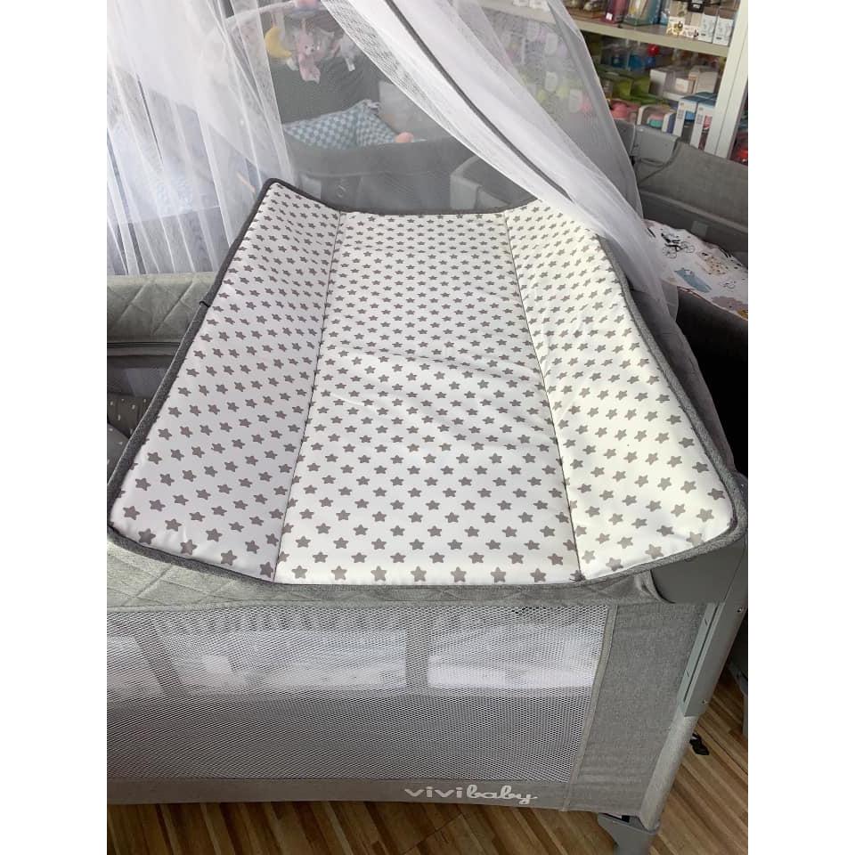 Joie kubbie 或 ViVibaby 多功能遊戲床 尿布台（無床架）