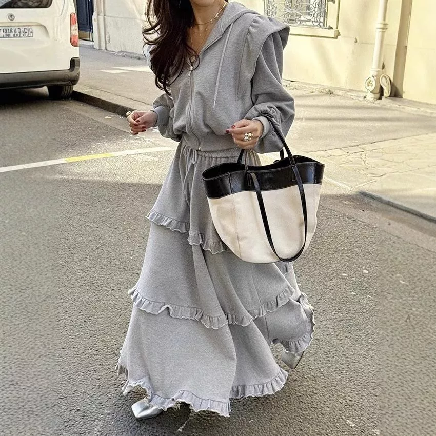 法式氣質拉鍊收腰連帽衛衣外套+木耳花邊拼接裙套裝B169