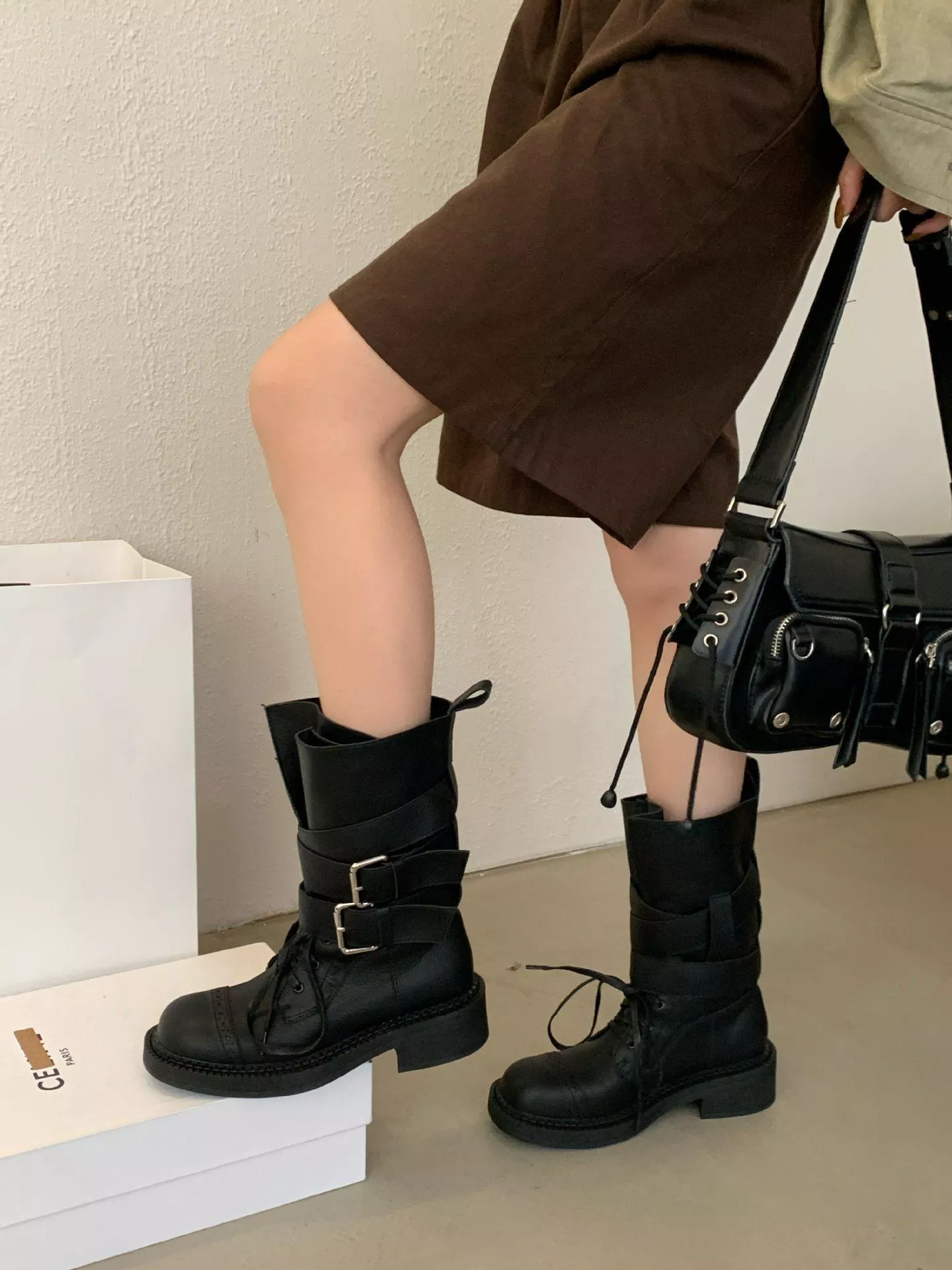 2025新款中筒皮帶扣機車靴M671