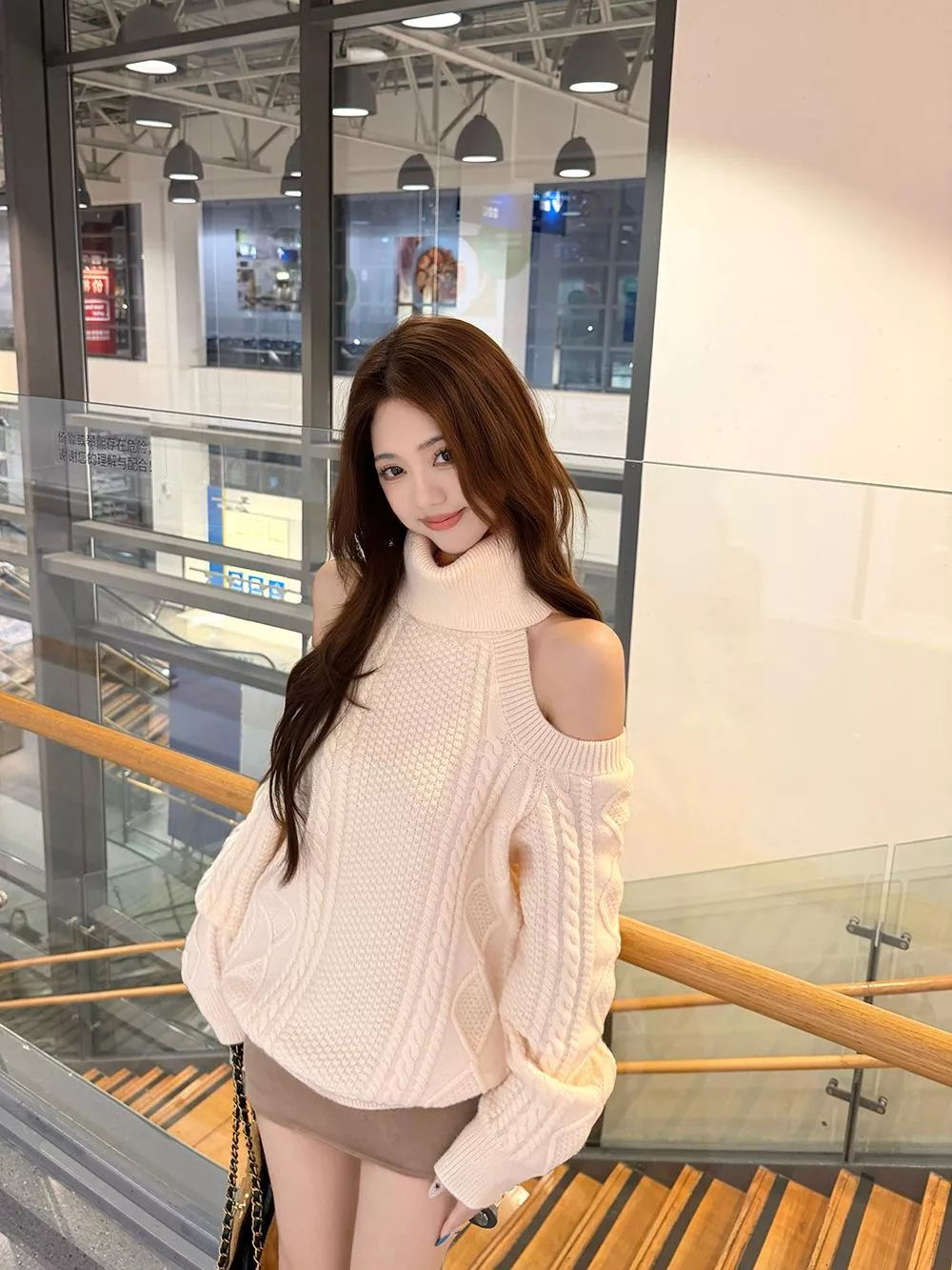 2026新款慵懶感高領露肩針織衫B183