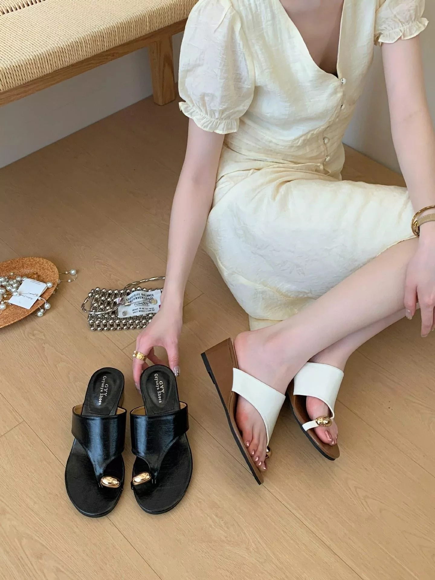 2026坡跟法式金屬套趾涼拖鞋A2661