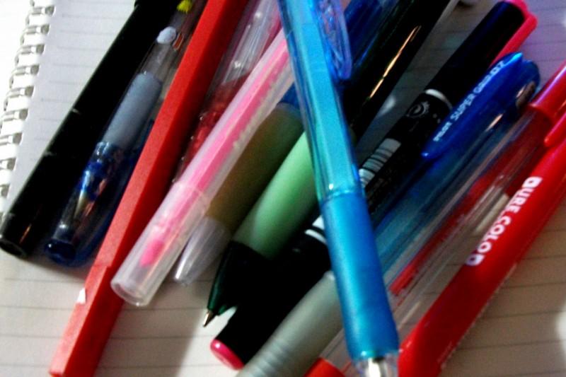 塑膠筆芯難回收成隱性垃圾,永續筆具設計成環保新趨勢 ——再衣筆提出材料循環新選擇