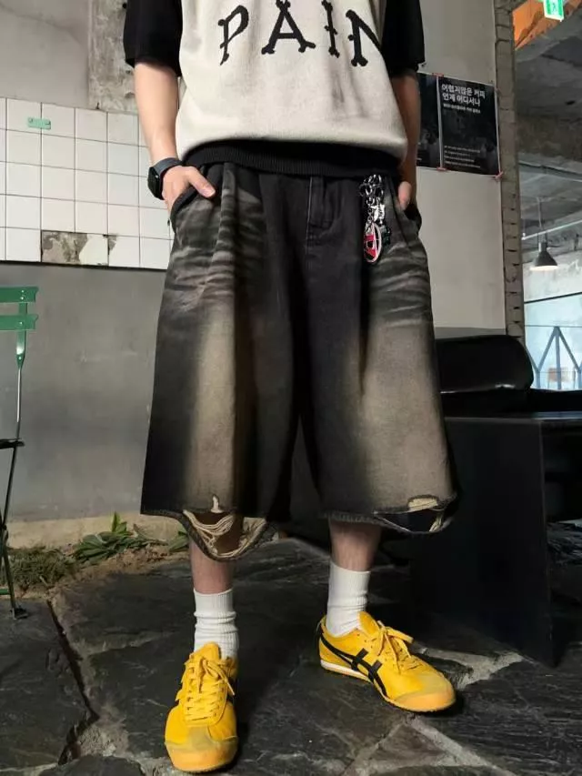 韓國水洗刷色破壞感復古寬版牛仔短褲