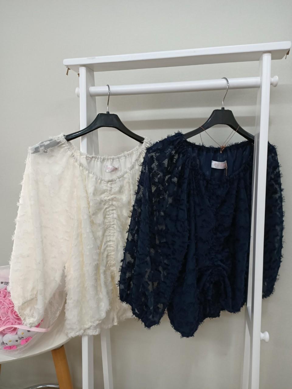 絲綢短版上衣(價格詢問請加賴ID:073106108一對一客服)
