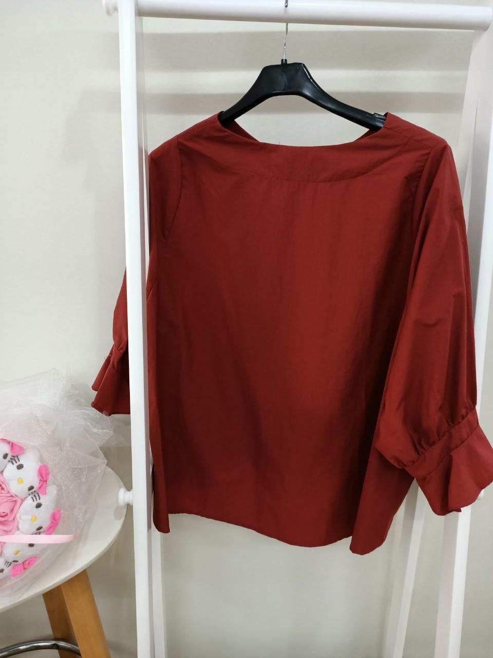 顯腰短版衣(價格詢問請加賴ID:073106108一對一客服)