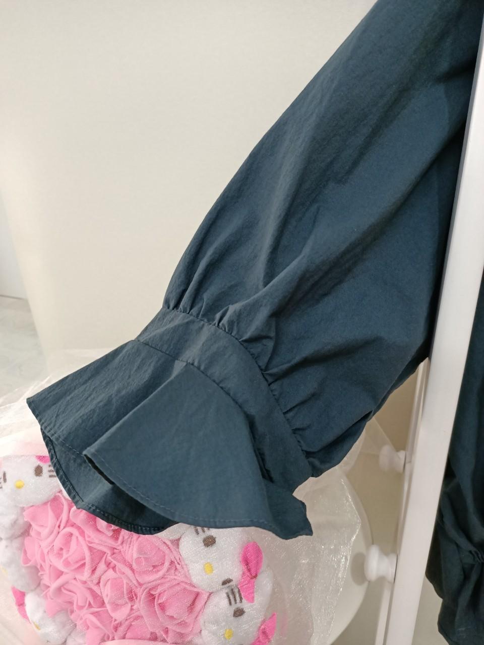 顯腰短版衣(價格詢問請加賴ID:073106108一對一客服)
