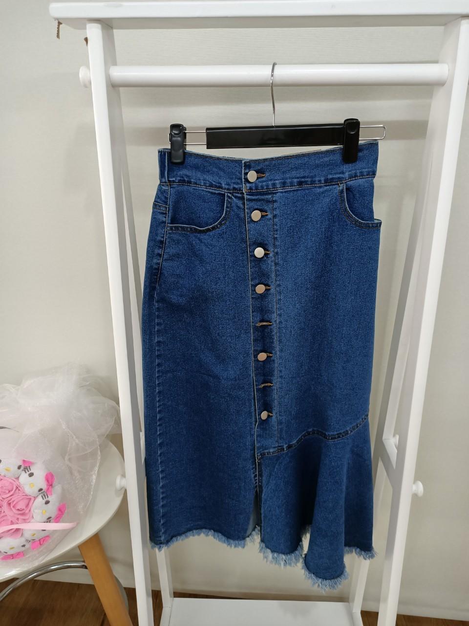 韓系特色牛仔裙(價格詢問請加賴ID:073106108一對一客服)
