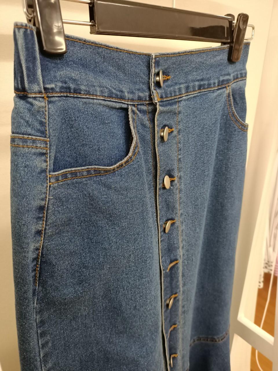 韓系特色牛仔裙(價格詢問請加賴ID:073106108一對一客服)