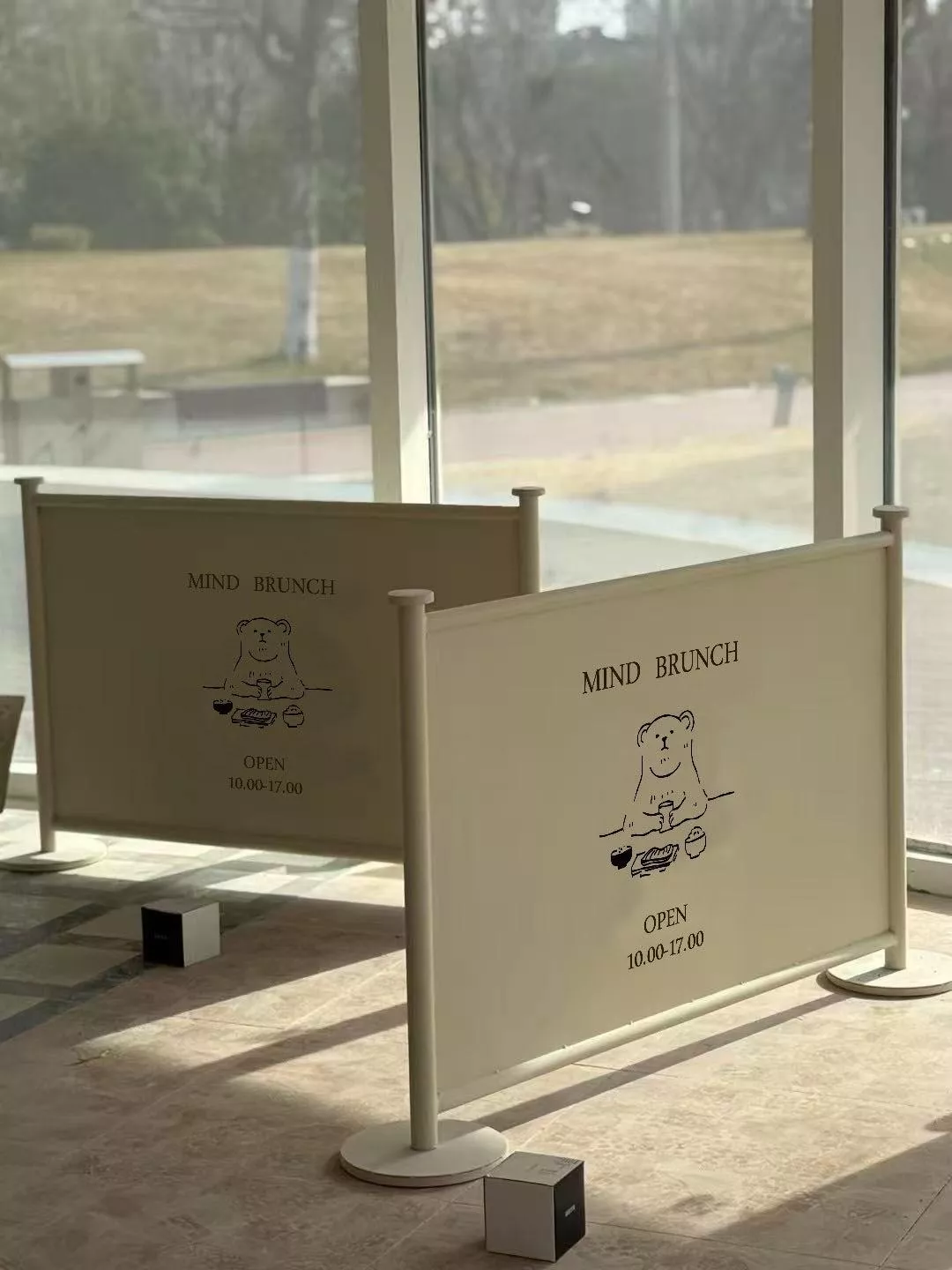 客製化 | 落地展示招牌