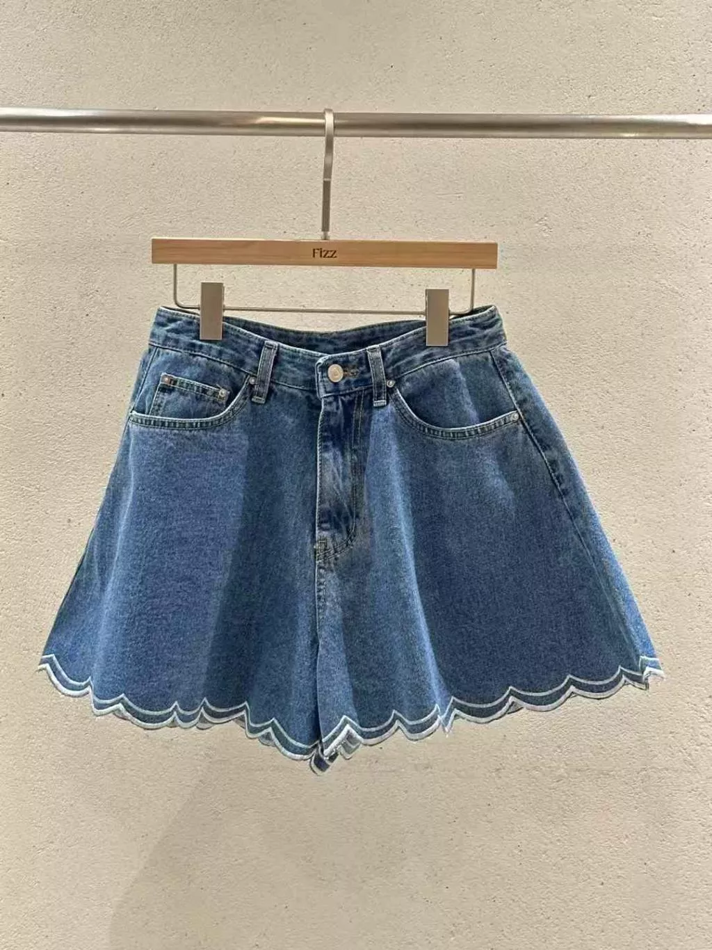 23P正韓夏季牛仔花瓣邊裙