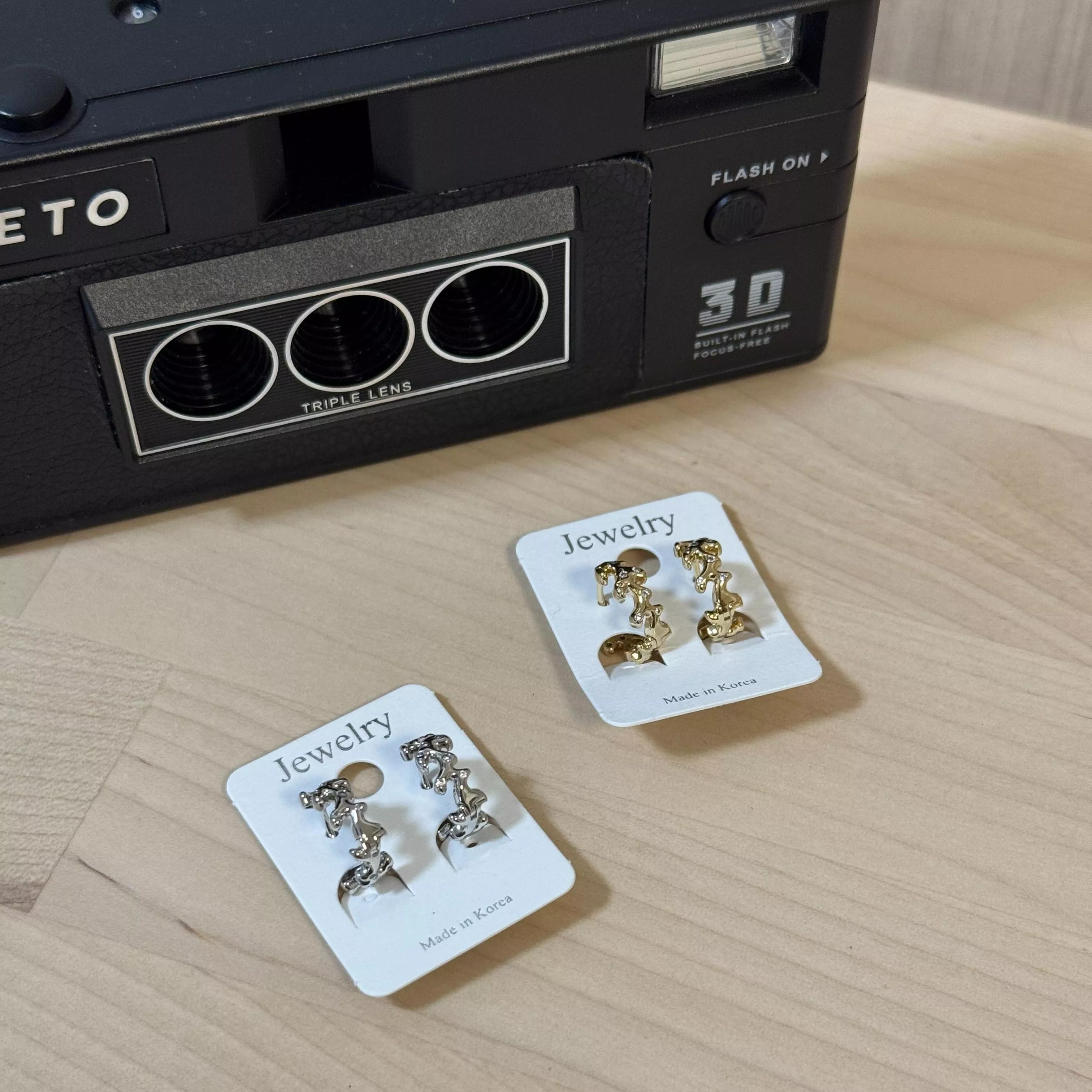 韓國代購 耳環 鑲小鑽珊瑚耳扣