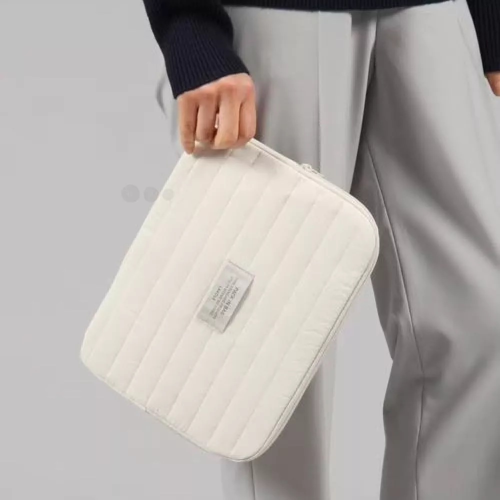 現貨🇯🇵 LAKOLE 日牌絎縫平板包