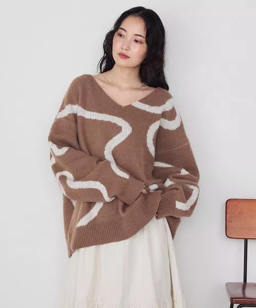 預購🇯🇵 不規則線條落肩上衣