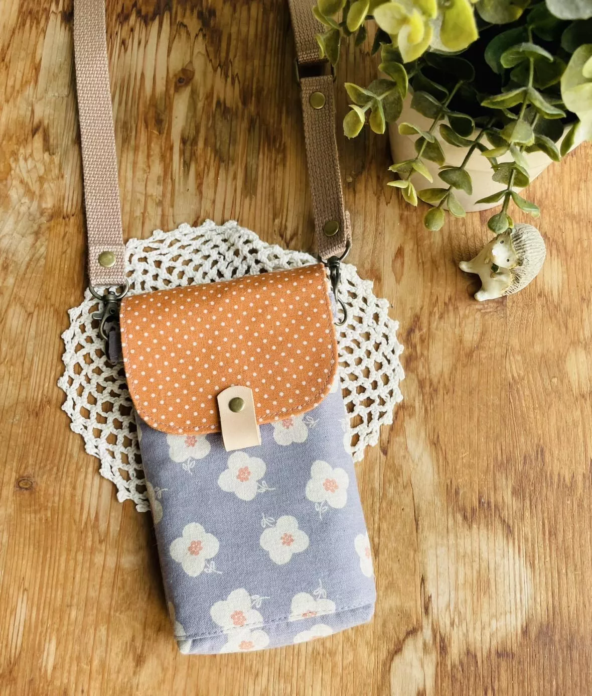 橘典日和手機包