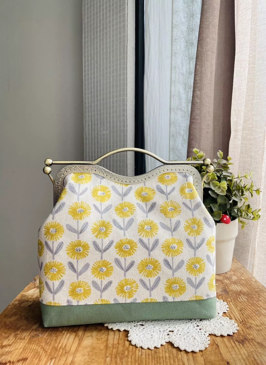 春曦花語口金包