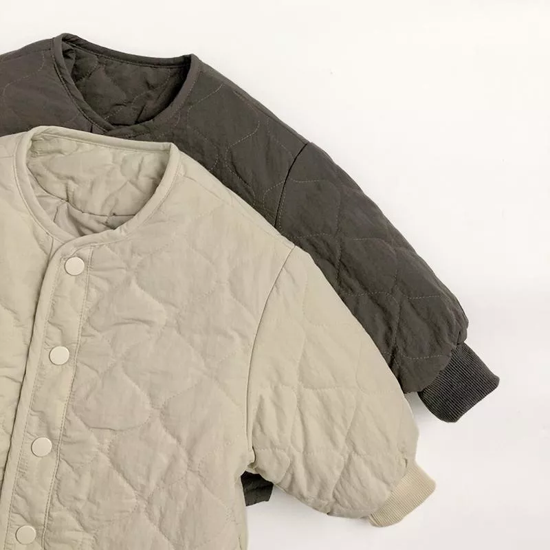 《AB493》圓領菱格排釦風衣外套