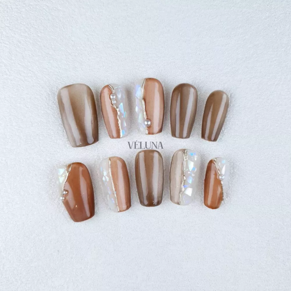 焦糖琉璃詩 （Caramel Glass Poem）