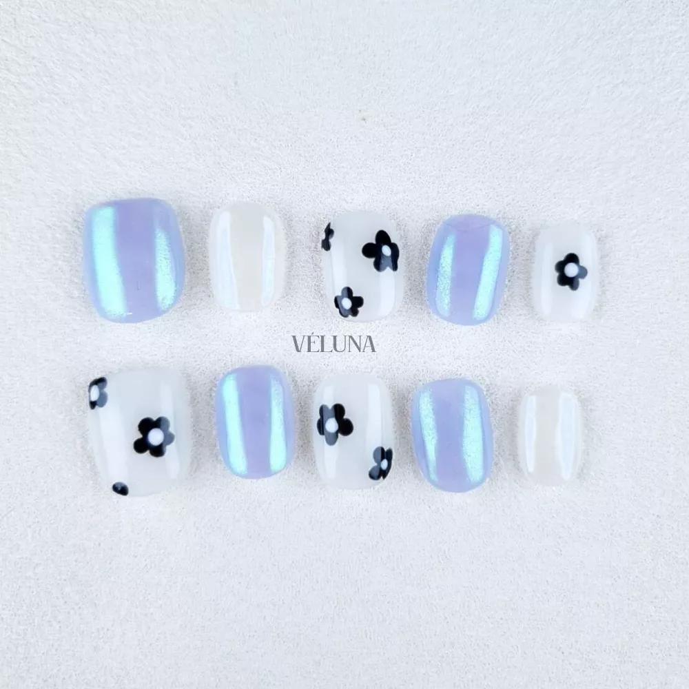 靜藍（Still Blue）