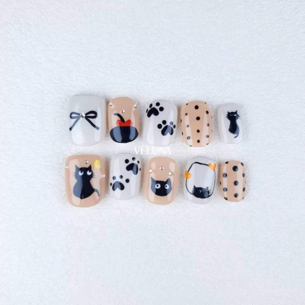 月見貓（Moonlit Meow）