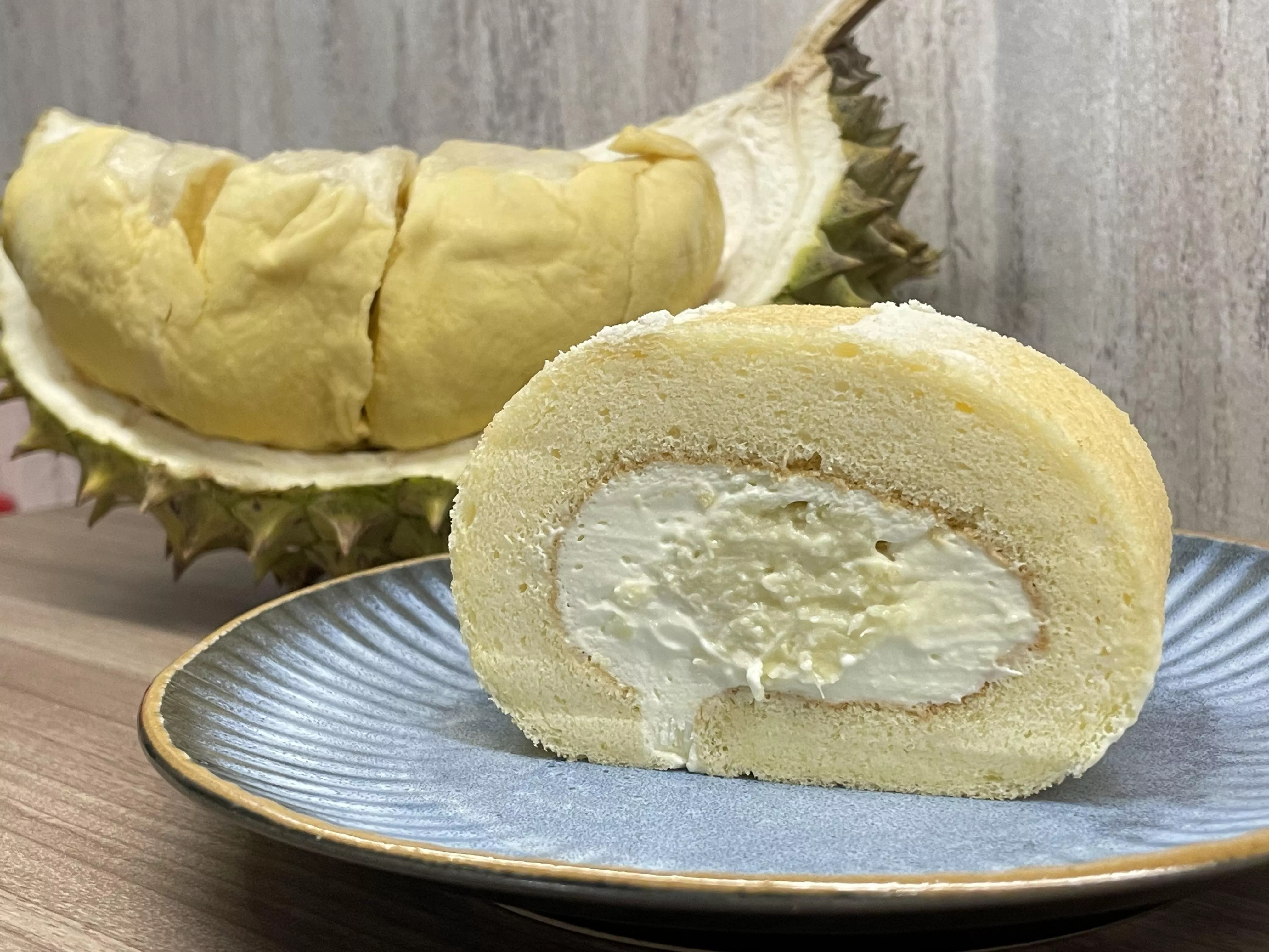 純濃榴槤生乳捲