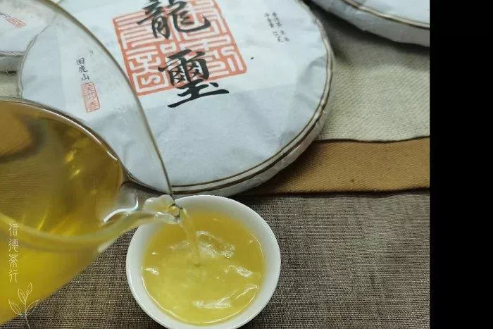 🌿2023年 頭春龍璽古樹茶357g🌿困鹿山皇家貢茶 × 桂花香氣 × 回甘強烈 × 生津綿長 × 稀有中小葉種生茶🌿