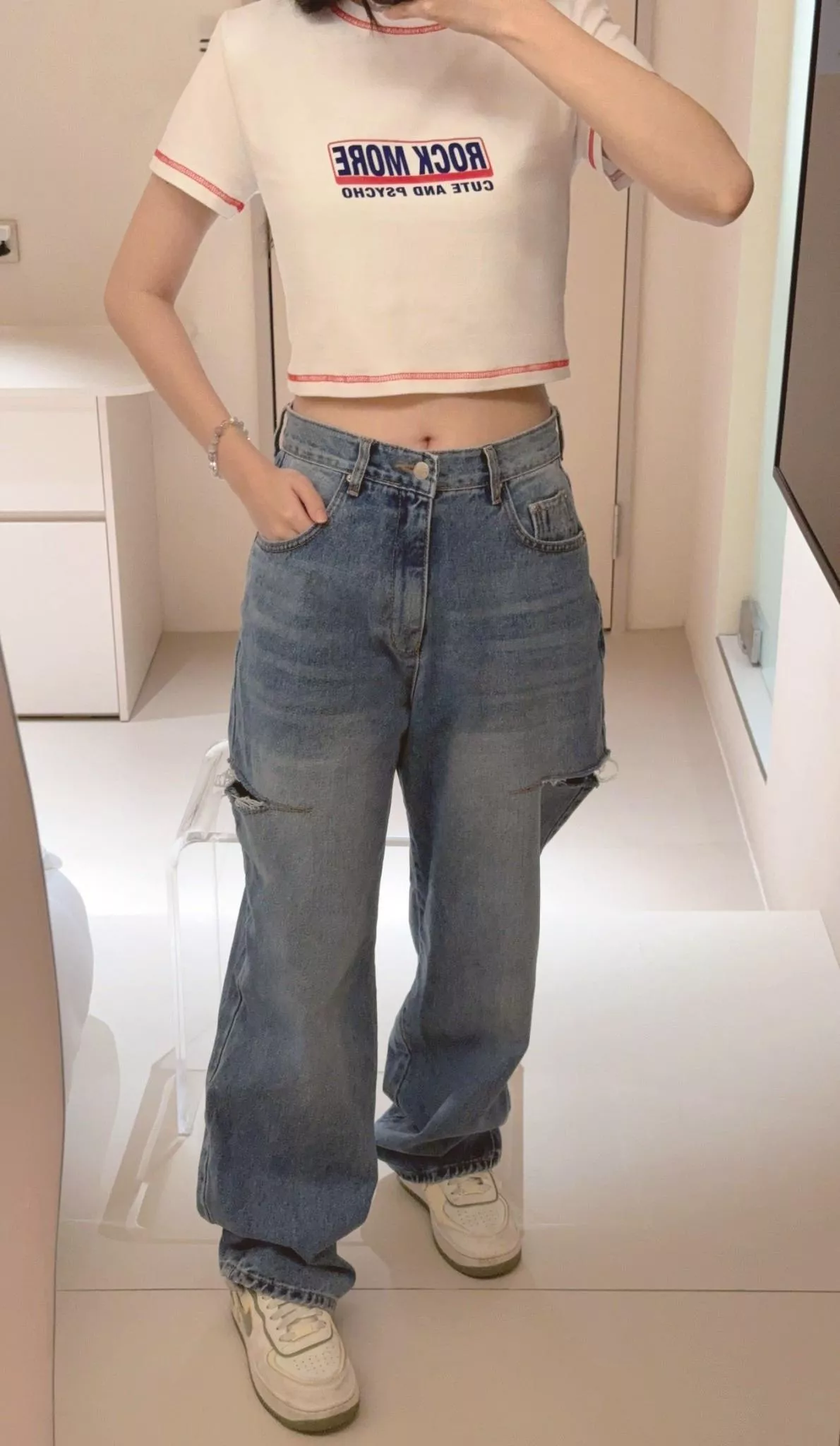 特殊剪裁寬鬆牛仔長褲