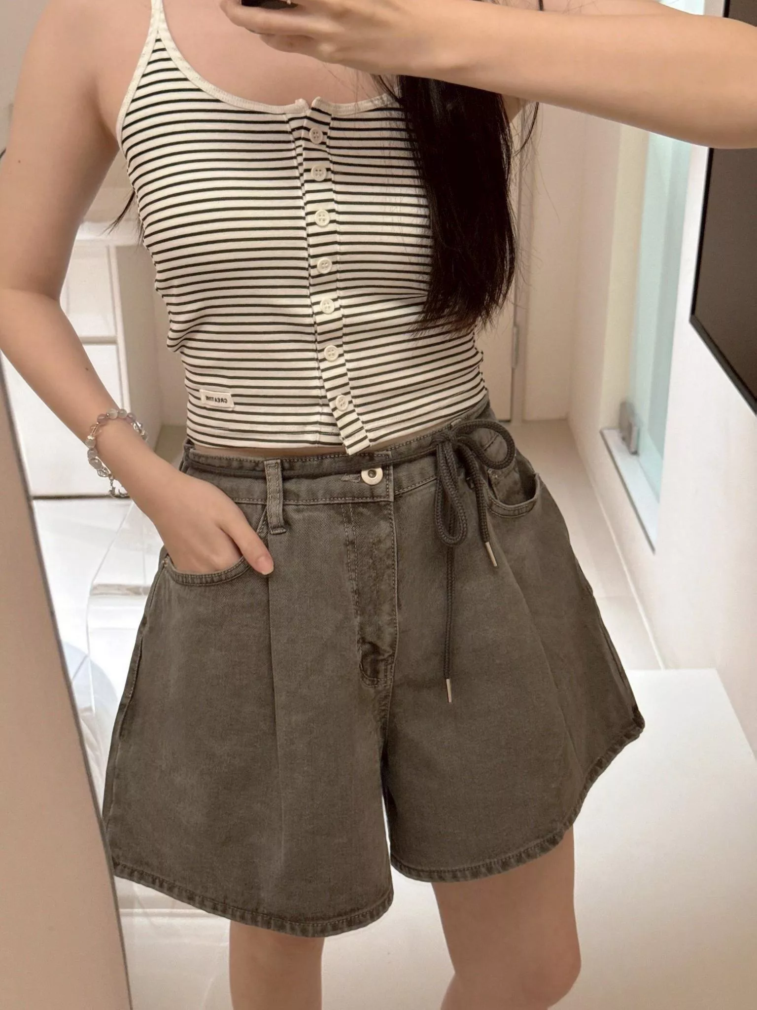 束帶寬鬆牛仔短褲