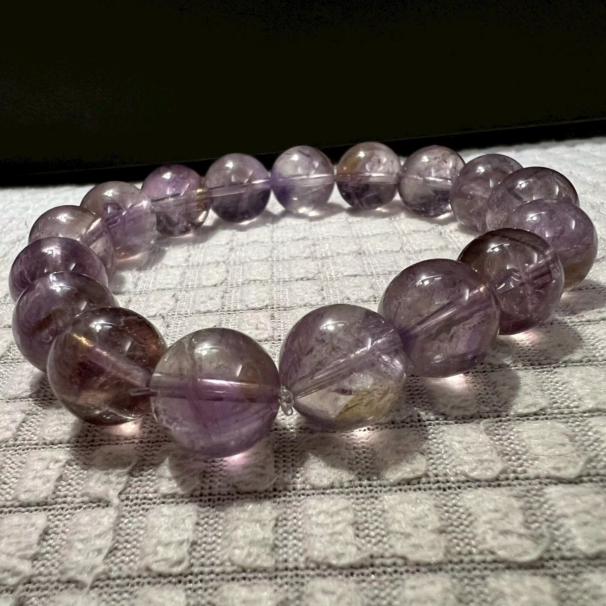 💜🐰紫兔毛水晶・夢幻氣場女神感💜🐰 11.7mm 紫兔毛手串｜細柔礦絲 × 靈性之美 × 高雅氣質