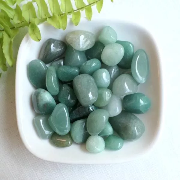 綠東菱碎石10-20mm 綠色系碎石 心輪碎石