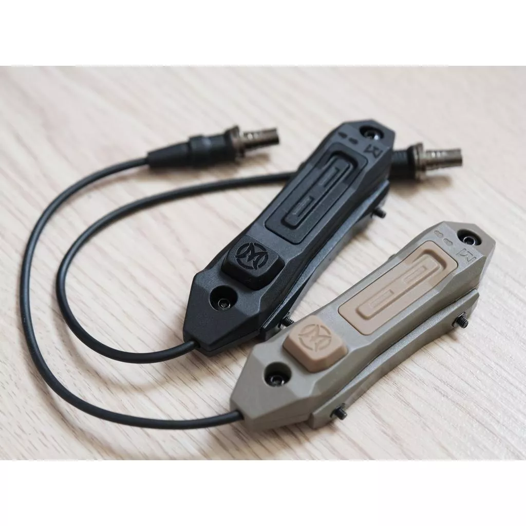 復刻 單控雙功能 鼠尾線控 SF燈插 M-LOK/1913雙用