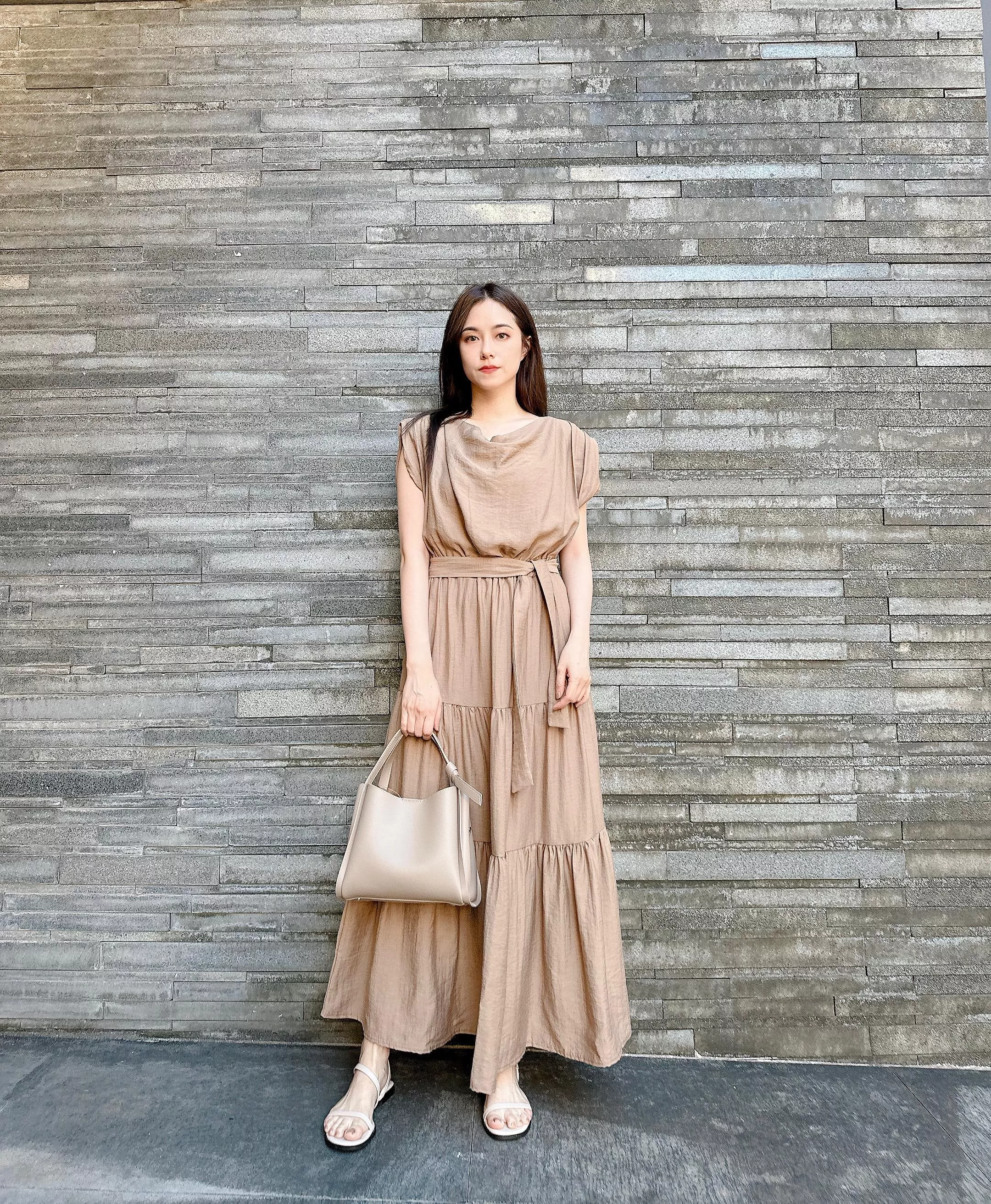 垂領腰身蛋糕洋裝