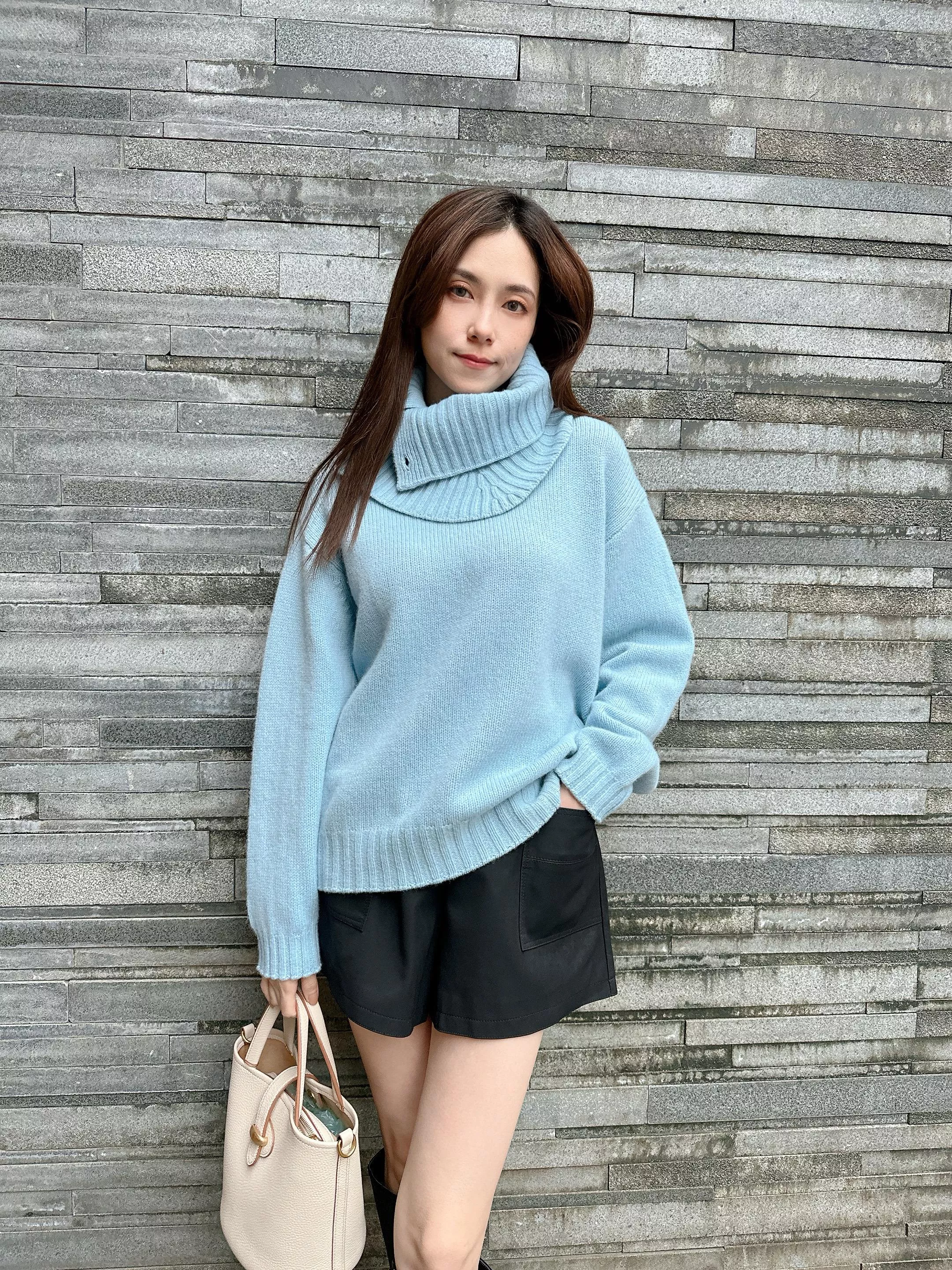 脖圍原領羊毛衣