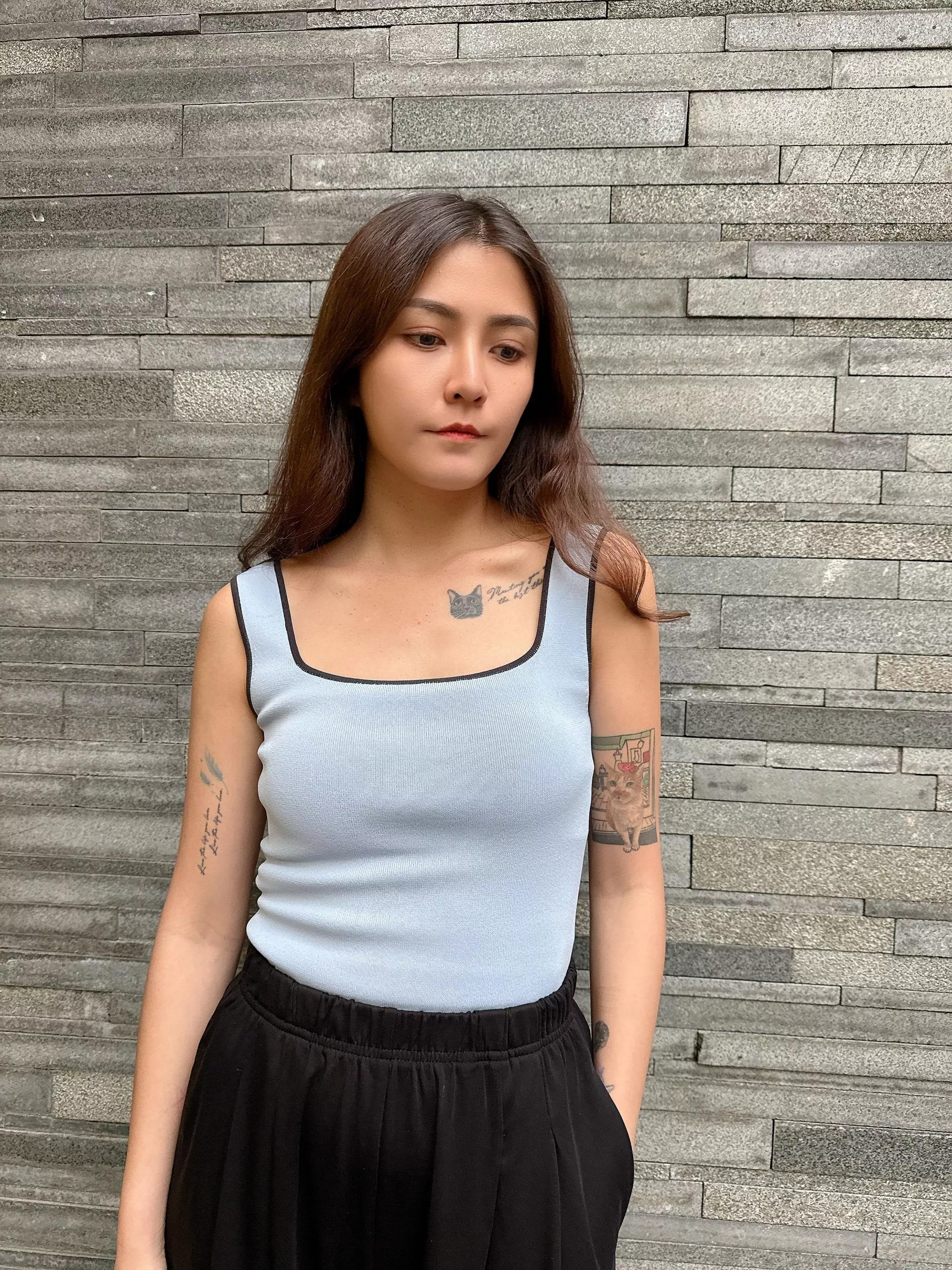 U領滾邊背心