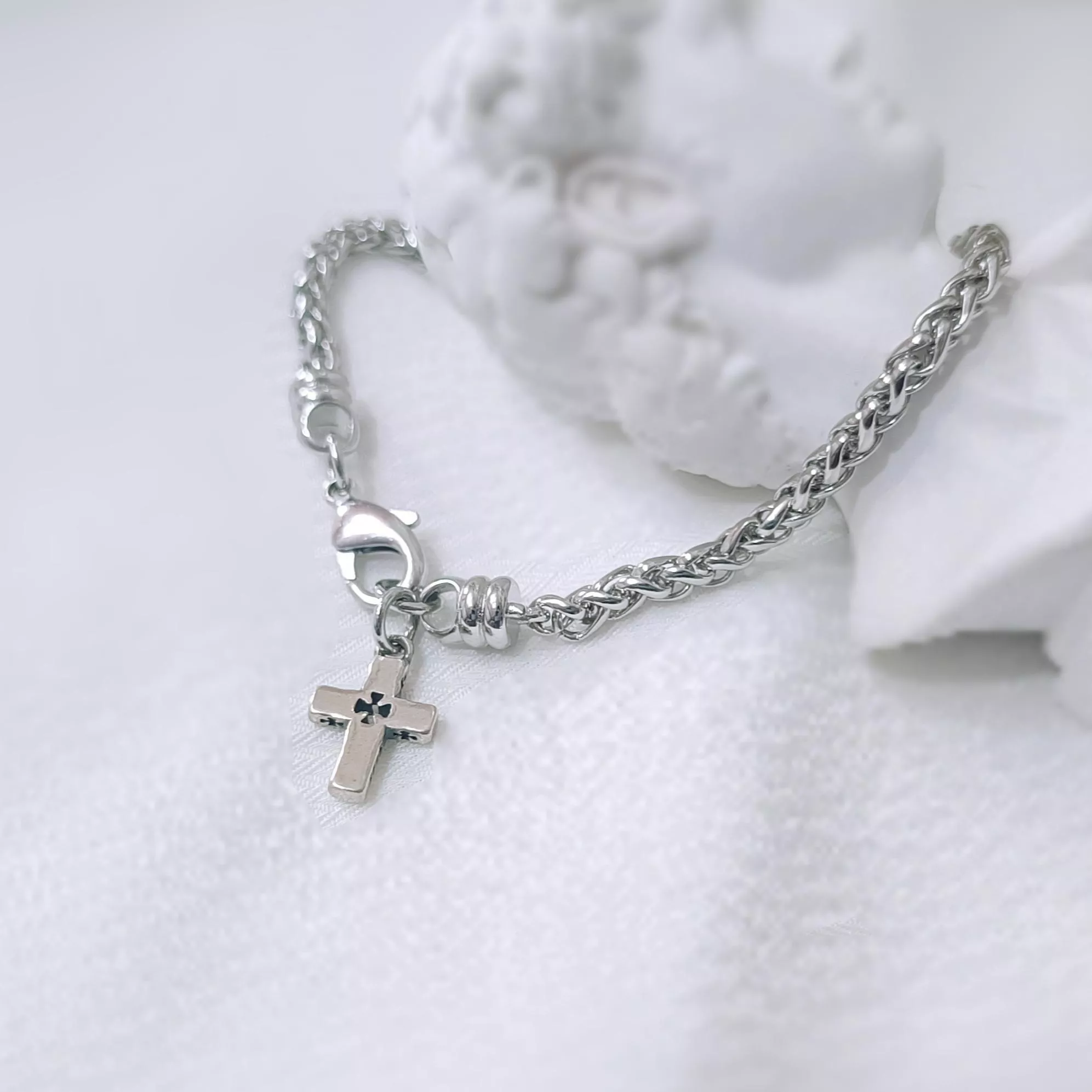 純愛-925實心純銀鏤空十字手鍊