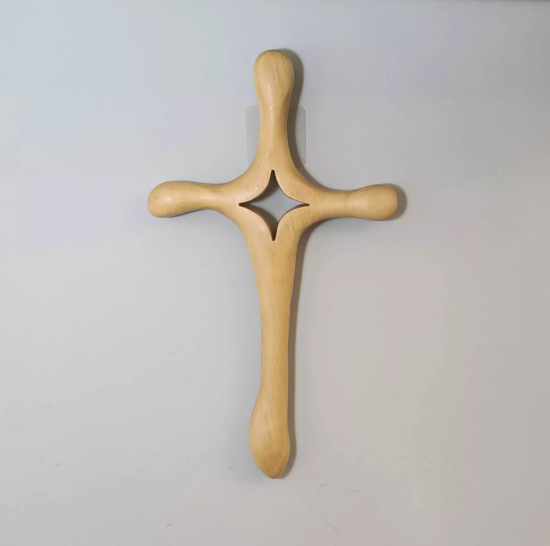 實木手工雕刻設計十字架(全球限量兩只)單隻出售