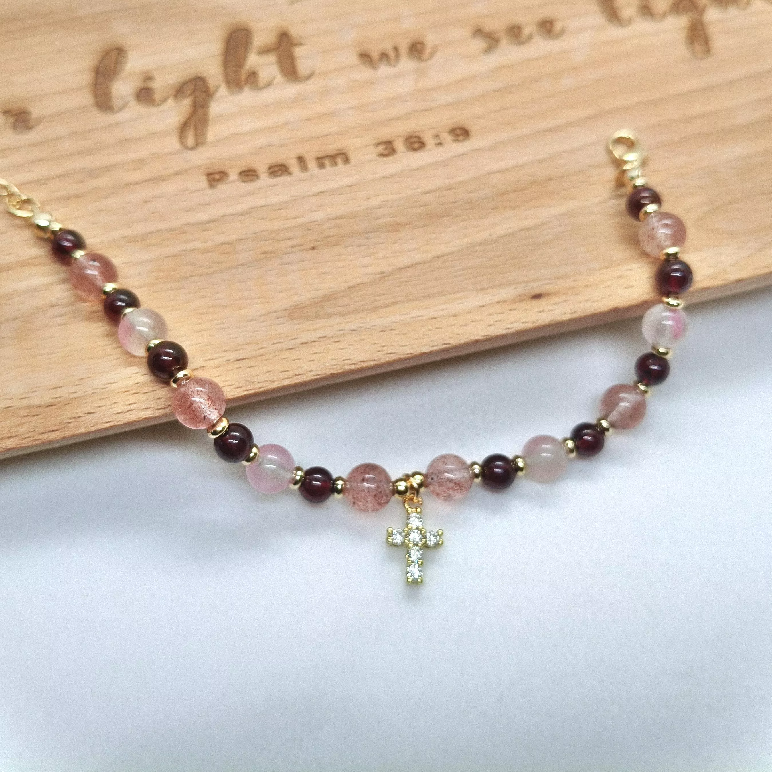 天然石榴石 草莓晶 櫻花雨薔薇輝石 包14K金十字架吊墜手鍊