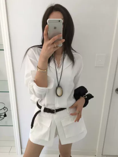 現代純淨風蕾絲拼接襯衫+褲裙套裝