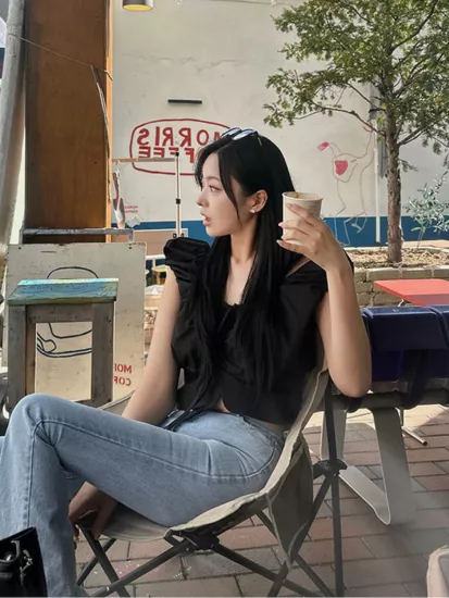 甜美風格泡泡袖上衣