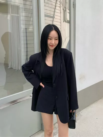質感淺紋西裝外套+短褲套裝