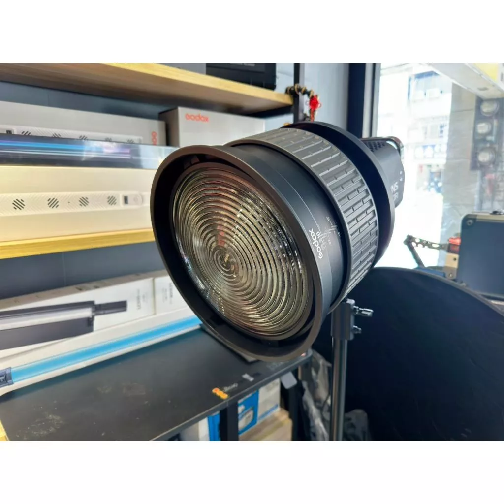 高雄出貨 Godox 神牛 菲涅爾鏡頭保榮口 FLS10 /FLS8 適用LED COB影棚閃光燈攝影燈保榮卡口四頁擋板