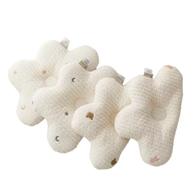 韓國 BUNNY PAPA 雲朵造型護頸枕