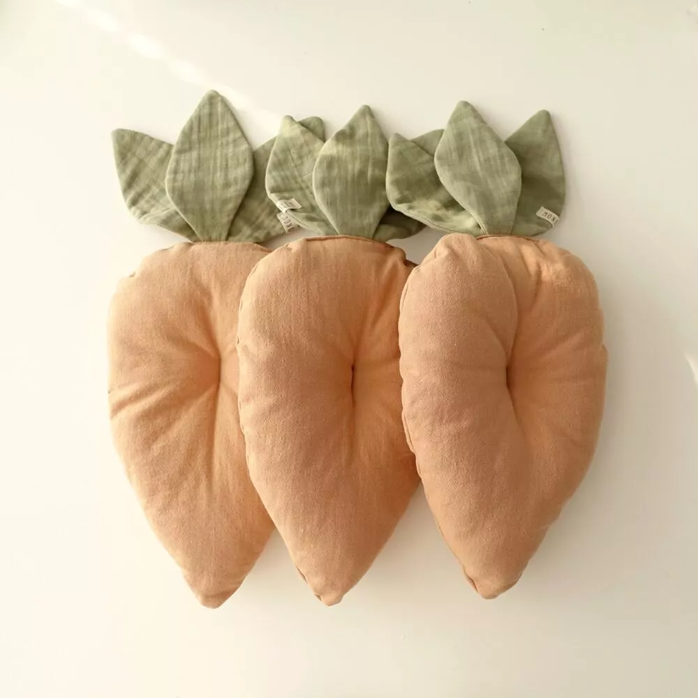 MONOLEIM紅蘿蔔抱枕