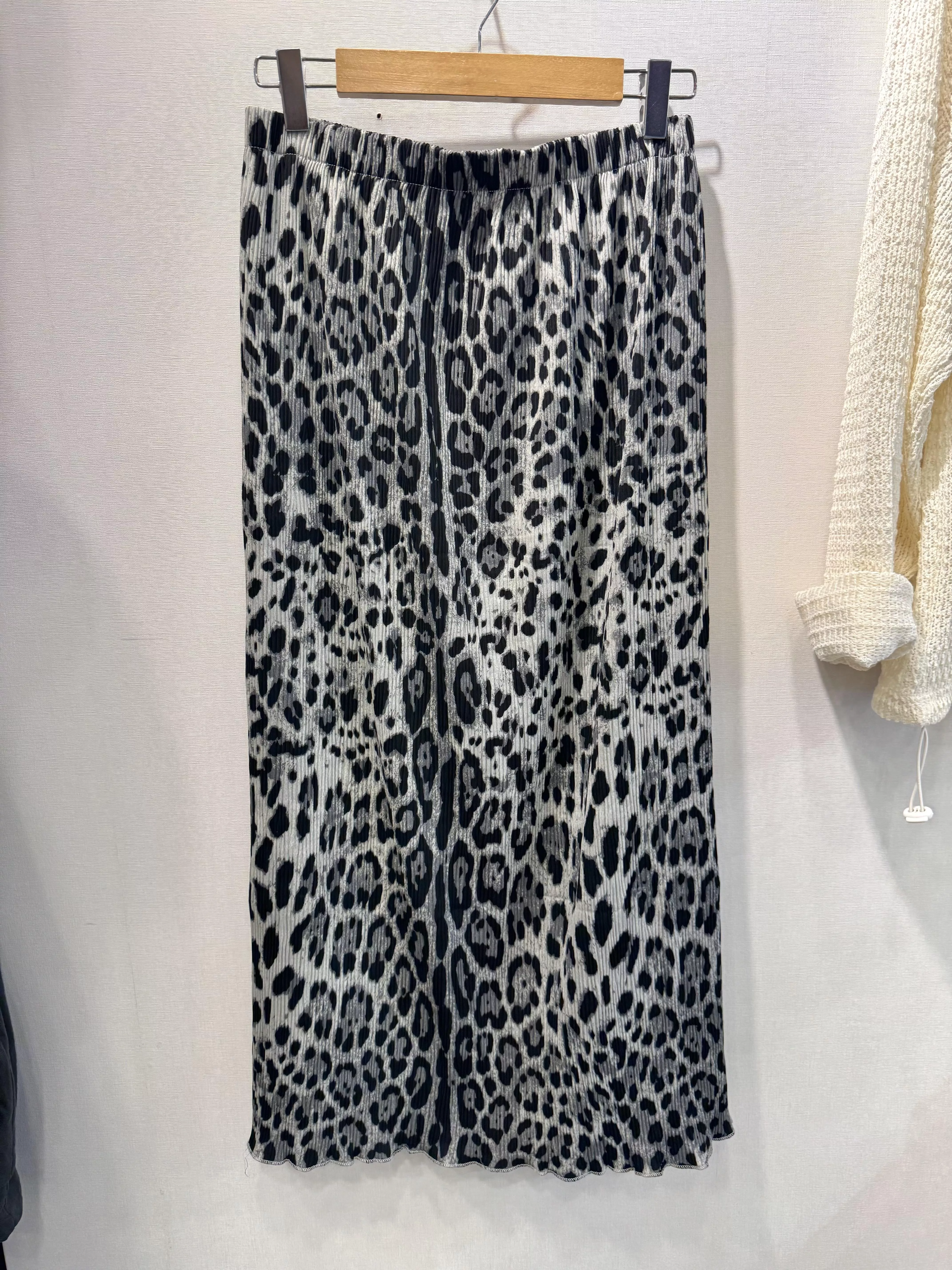 微百褶豹紋彈性長裙