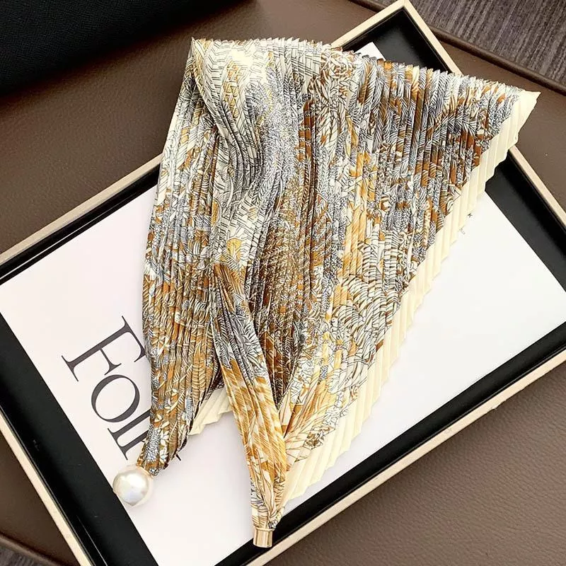 葉子抓皺珍珠磁扣領巾