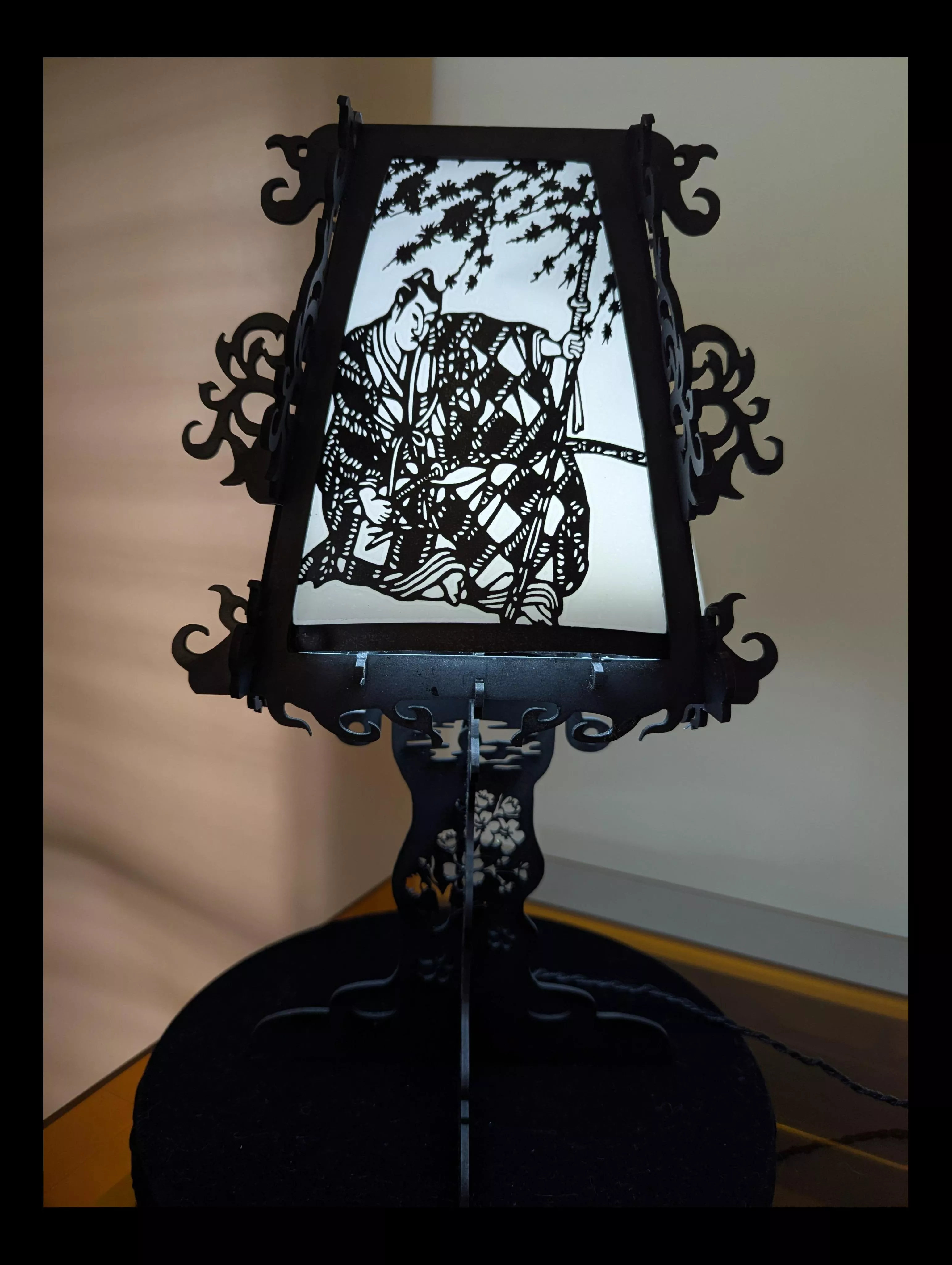 浮世繪 紙木雕桌燈