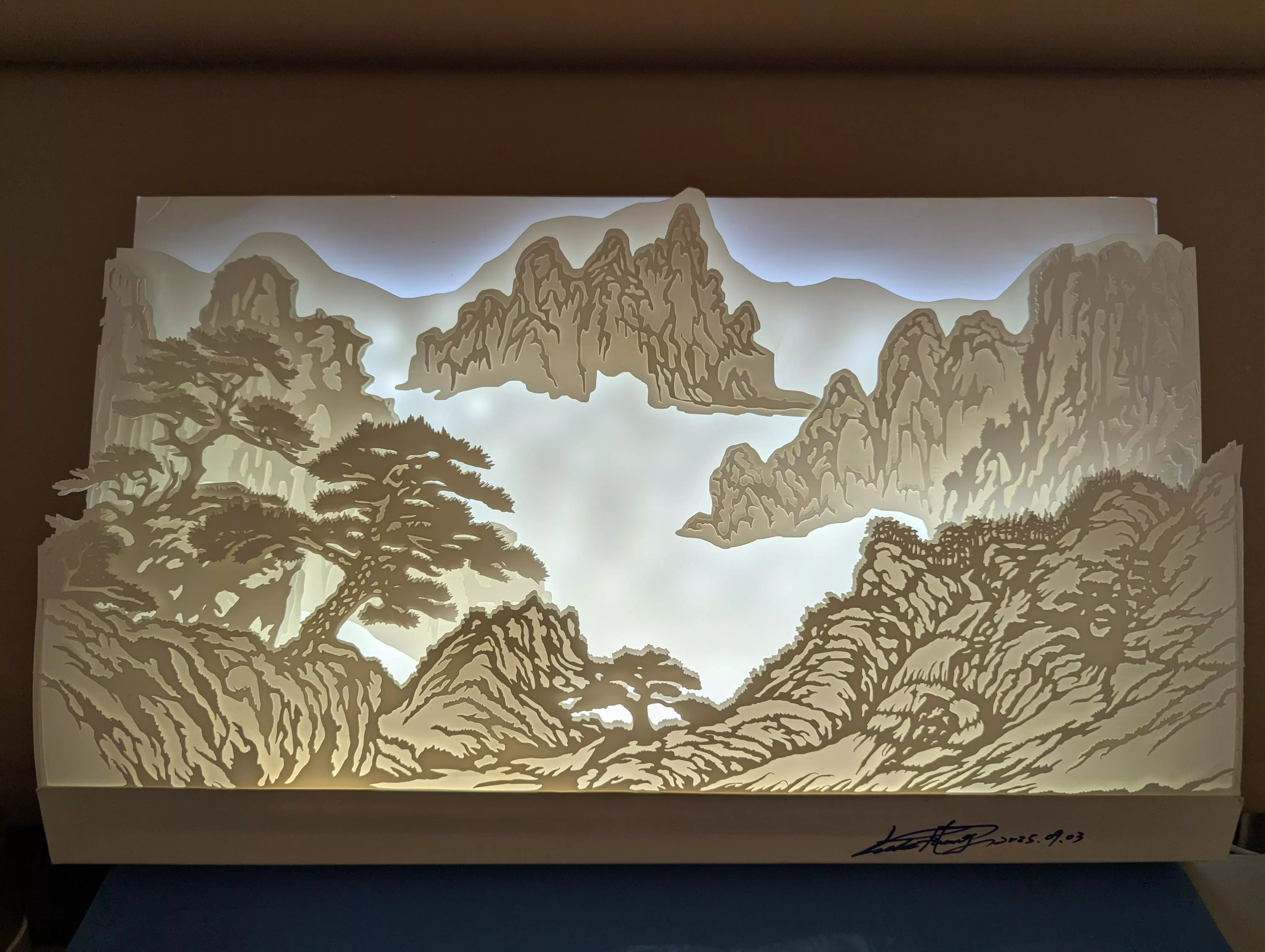 中國山水畫 - 紙雕燈