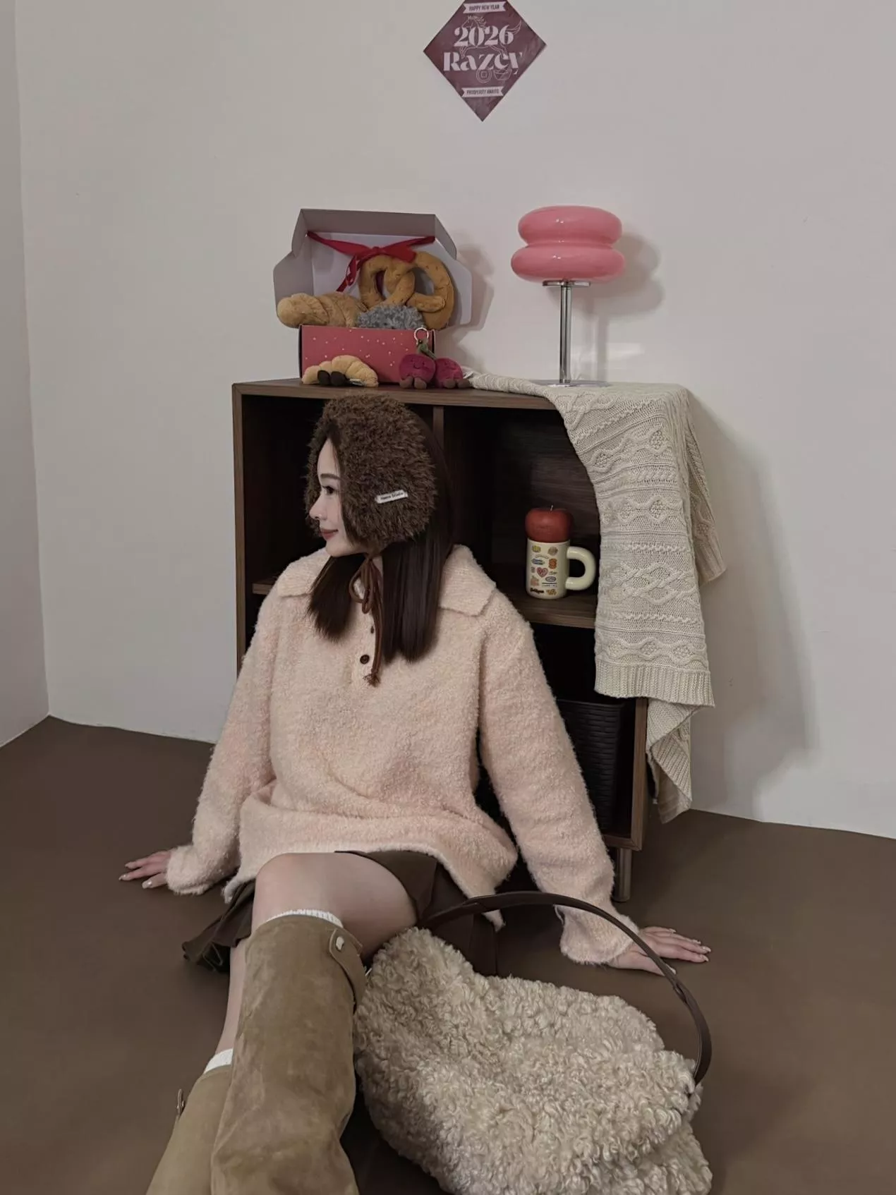 草莓牛奶毛毛polo上衣