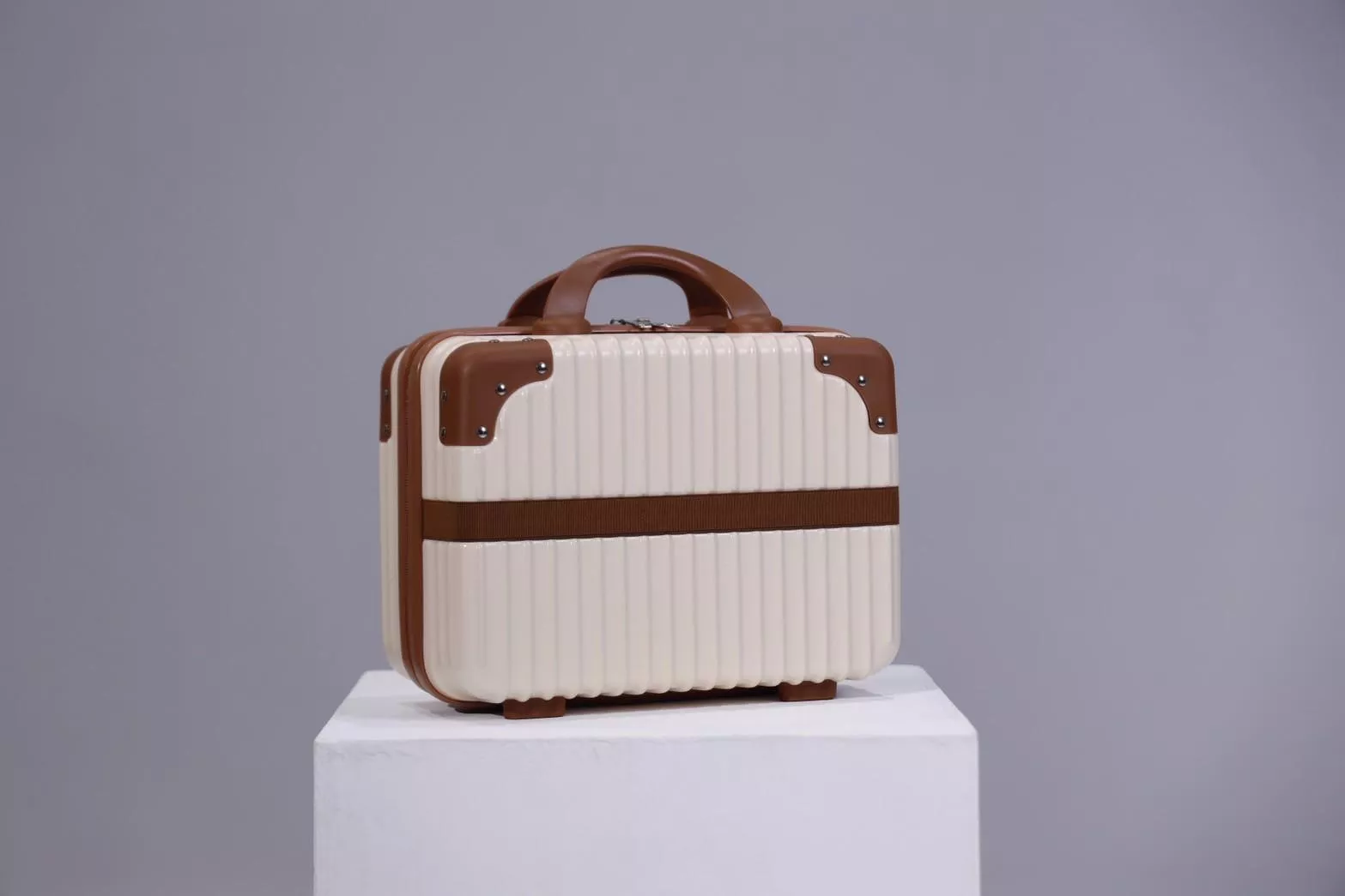 LM專屬14吋手提行李箱