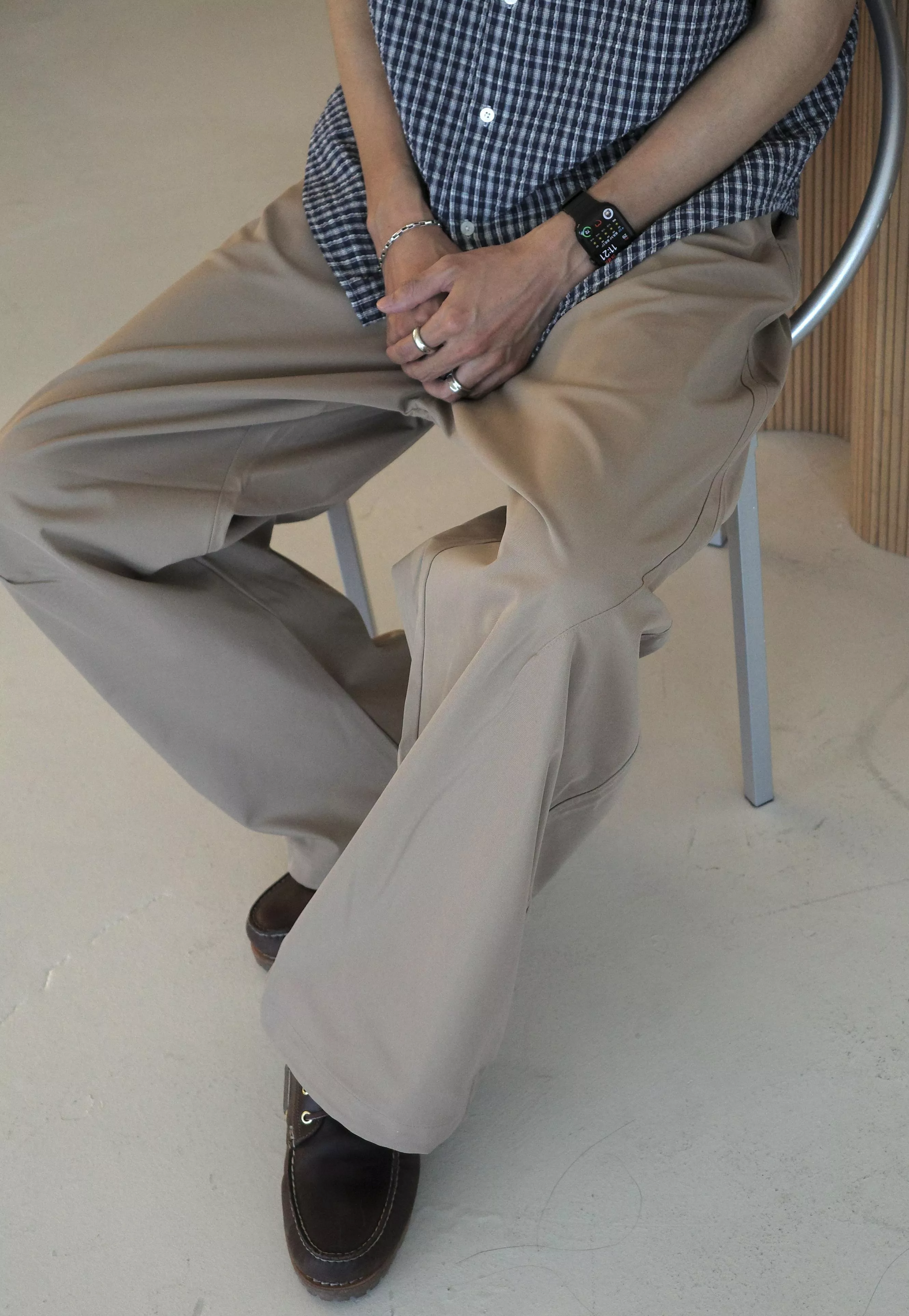 立體剪裁彎刀褲