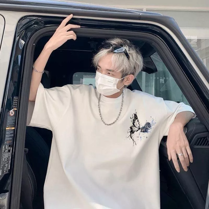 印花蝴蝶玫瑰短袖體恤
